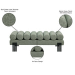 Akeela - Bench