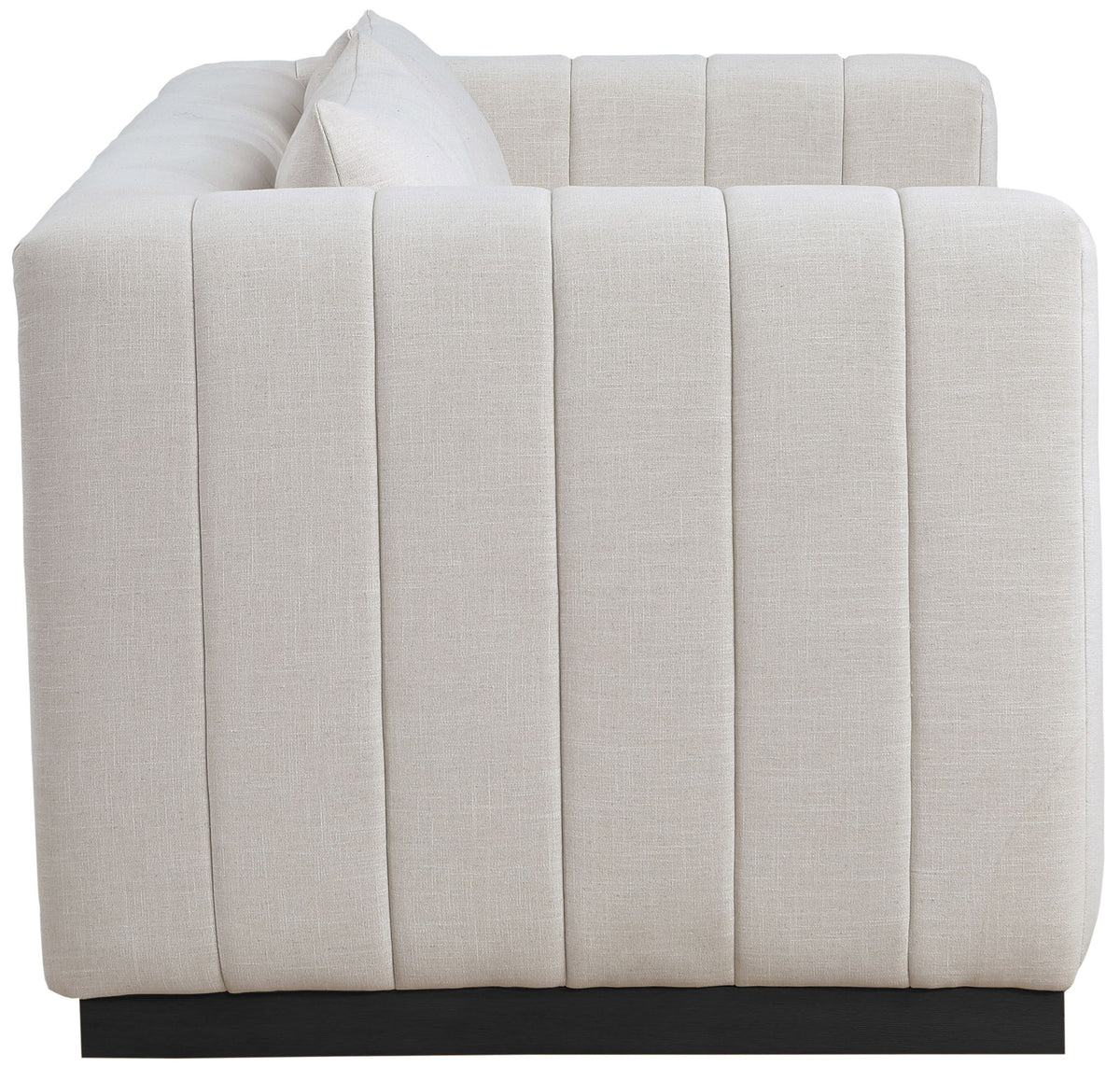 Lucia - Loveseat
