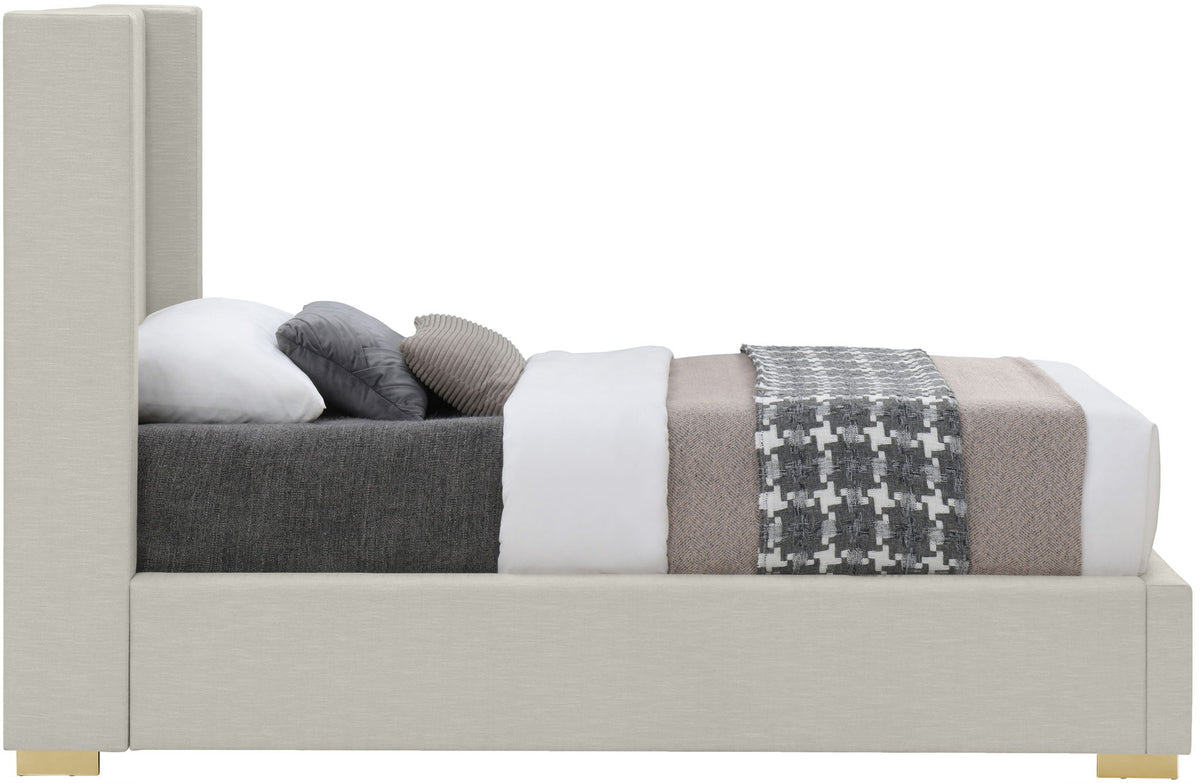 Royce - Bed