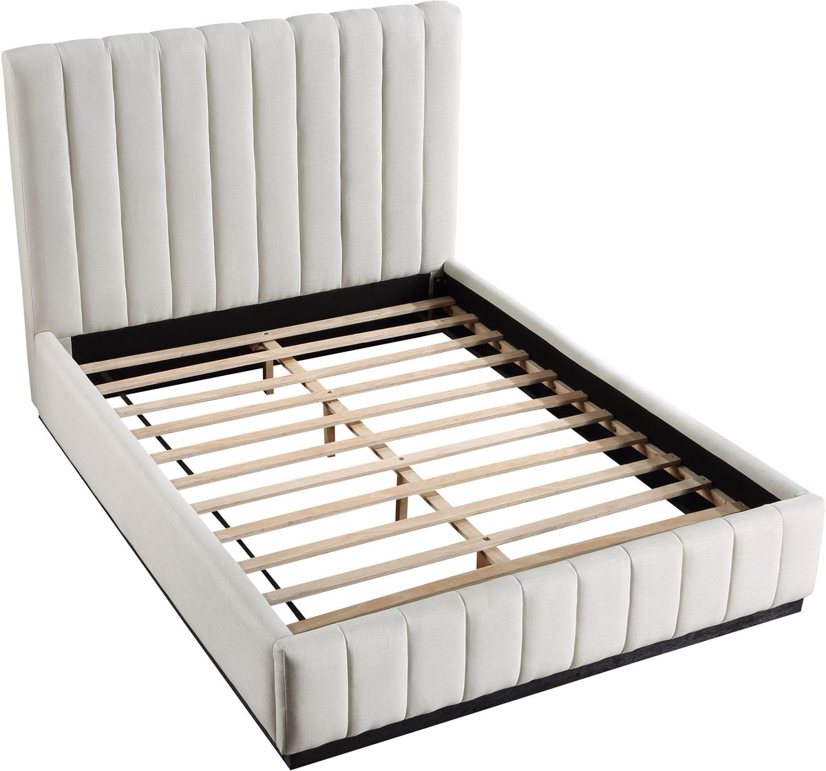 Lucia - Bed