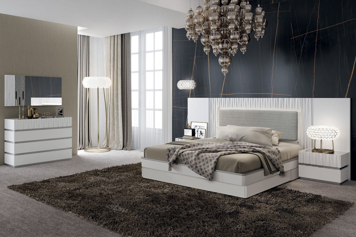 Marina - Bed