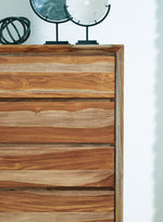 Dressonni - Five Drawer Chest - Brown