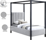 Kelly - Bed