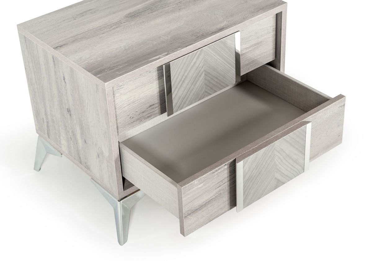 Eastern King Alexa Italian Modern Grey Bedroom Set
