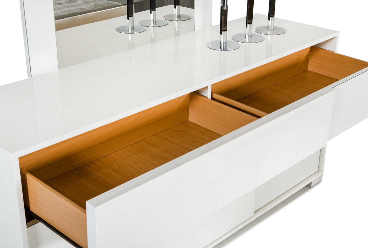 Monza Italian Modern White Dresser by VIG Furniture - View 2