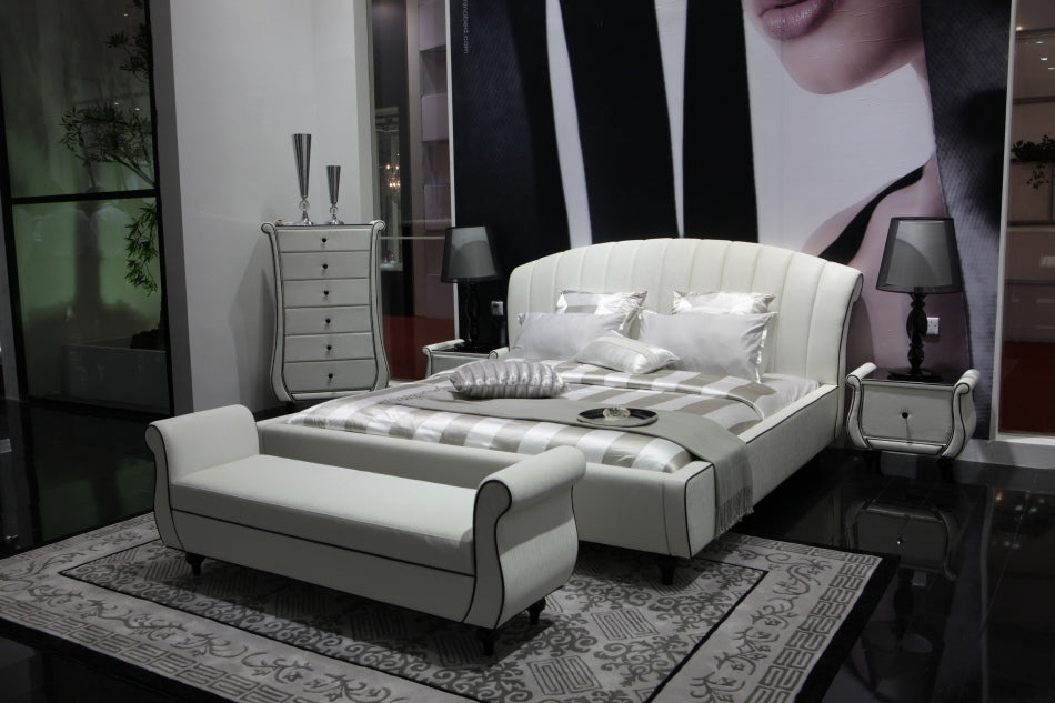 Eastern King Auspicious Transitional Tufted Leather Platform Bed by VIG Furniture - View 1