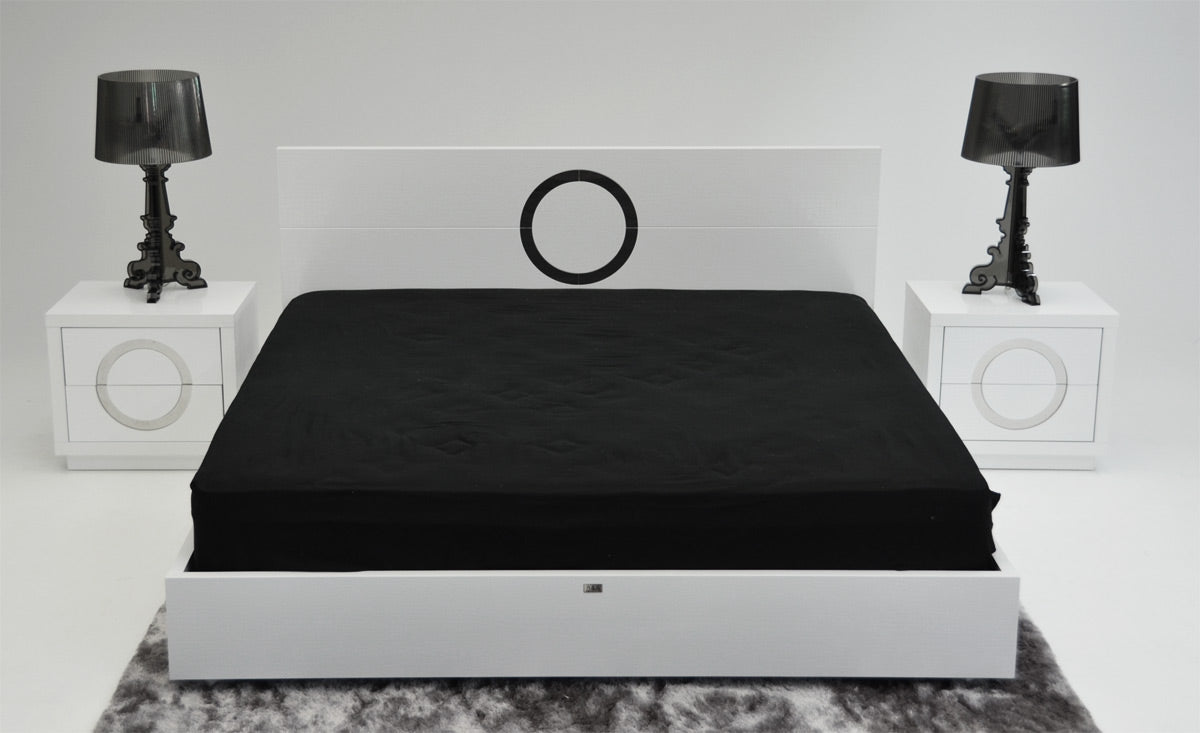 Ovidius - Modern White Crocodile Lacquer Bed by VIG Furniture - View 6