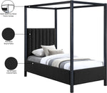 Kelly - Bed