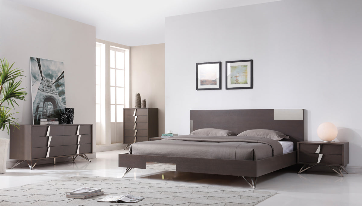 Queen Nicola Modern Grey Oak & Stainless Steel Bed by VIG Furniture - View 1