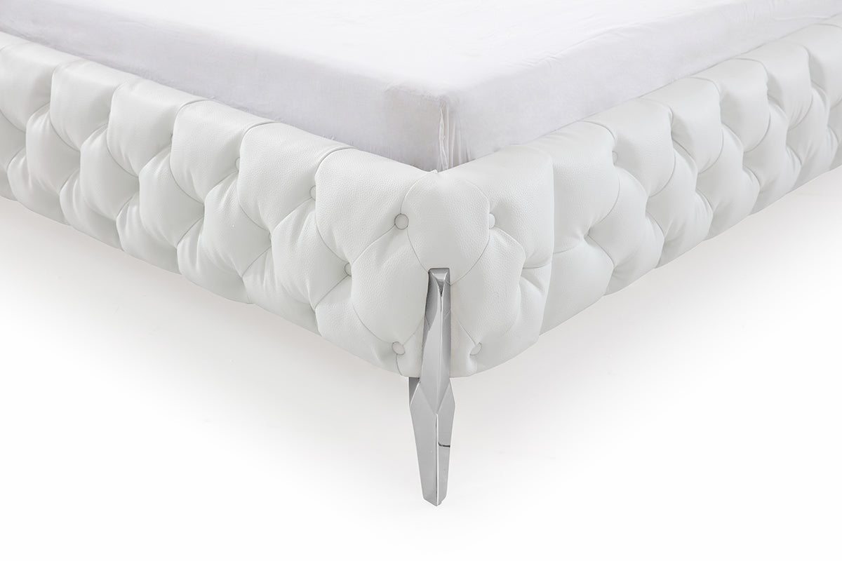 Queen Legend Modern White Bonded Leather Bed by VIG Furniture - View 5