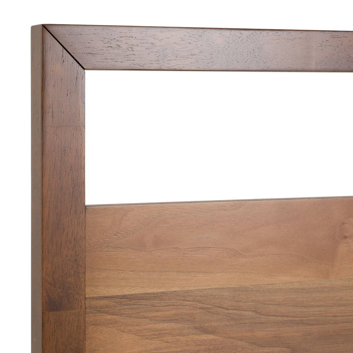 California King Berlin - Modern Walnut Bedroom Set