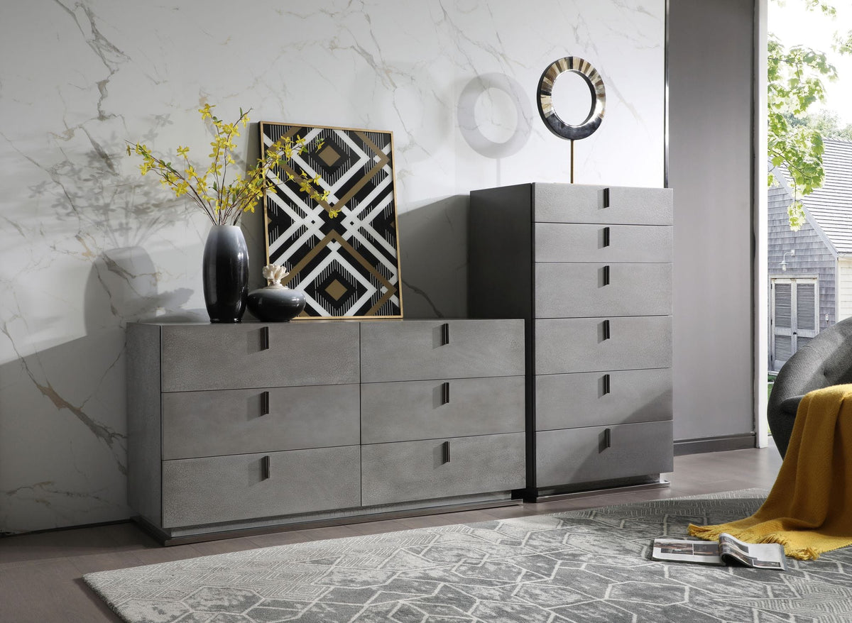 Buckley - Modern Grey Crackle Chest by VIG Furniture - View 3