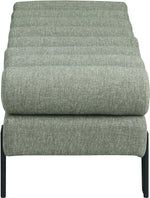 Akeela - Bench