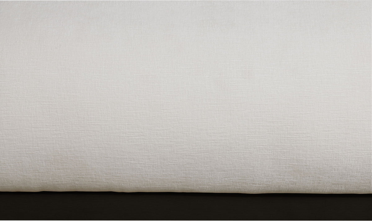Vaughn - Chenille Bed With Black Base