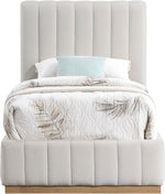 Lucia - Bed