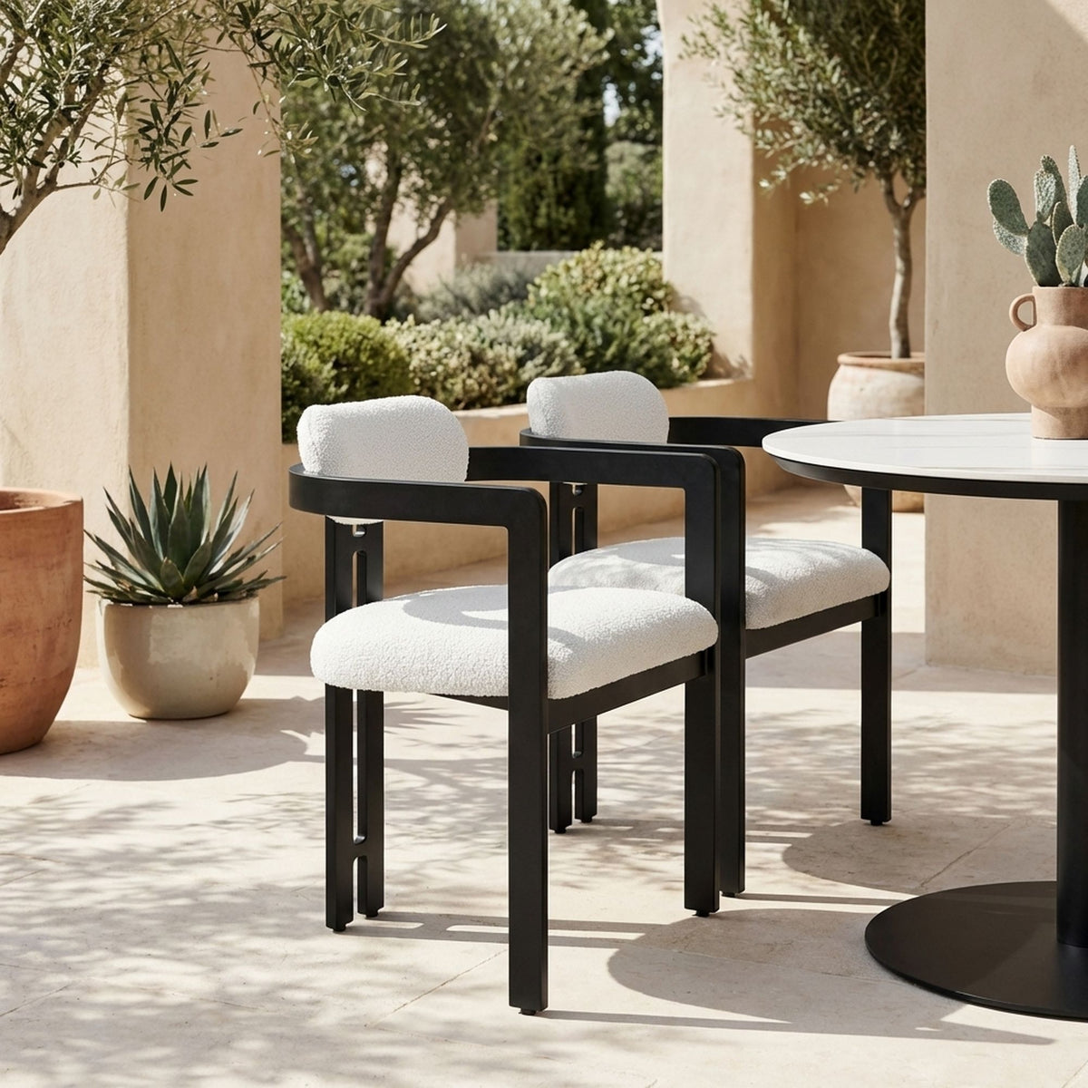 Jazmin - Outdoor Dining Chair With Boucle Cushion And Powder Coated Aluminum Frame (Set of 2) - Cream / Black