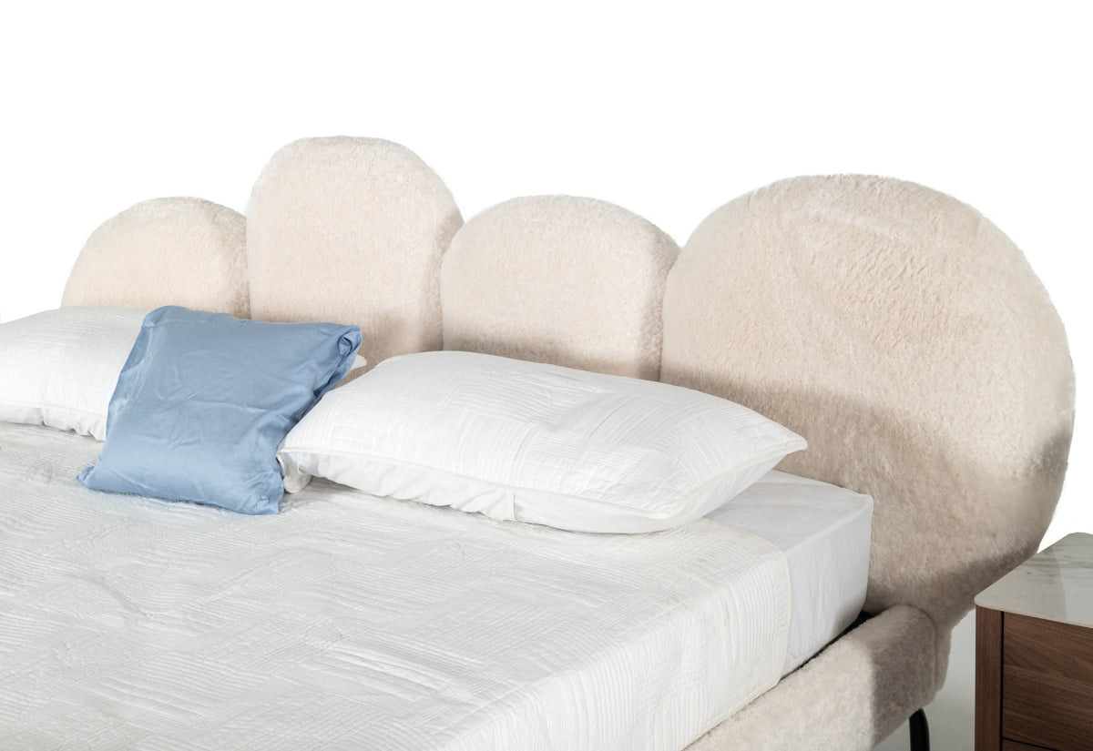 Destiny - Contemporary White Sherpa Bubble Bed by VIG Furniture - View 7