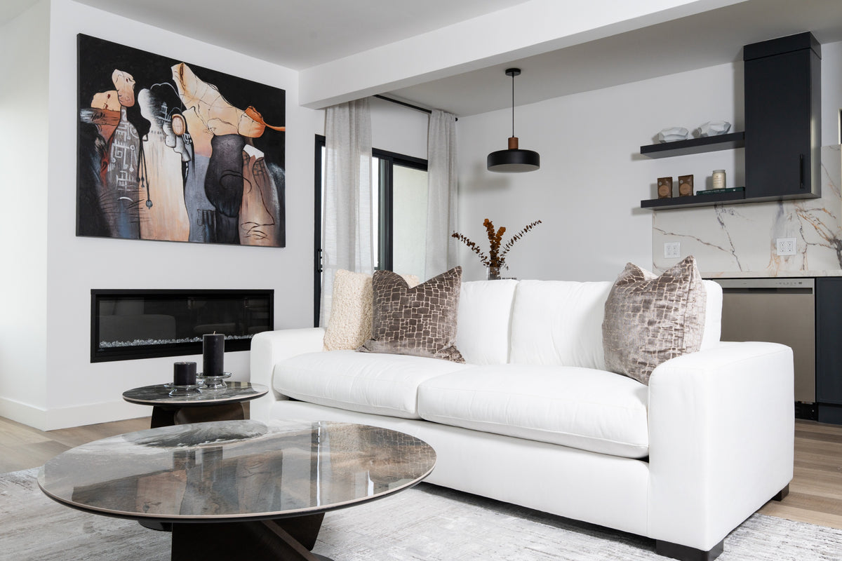 Poppy - Modern White Fabric Sofa by VIG Furniture - View 2
