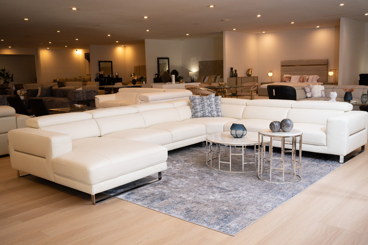 Hawkey - Contemporary White Full Leather U Shaped Left Facing Sectional Sofa by VIG Furniture - View 4