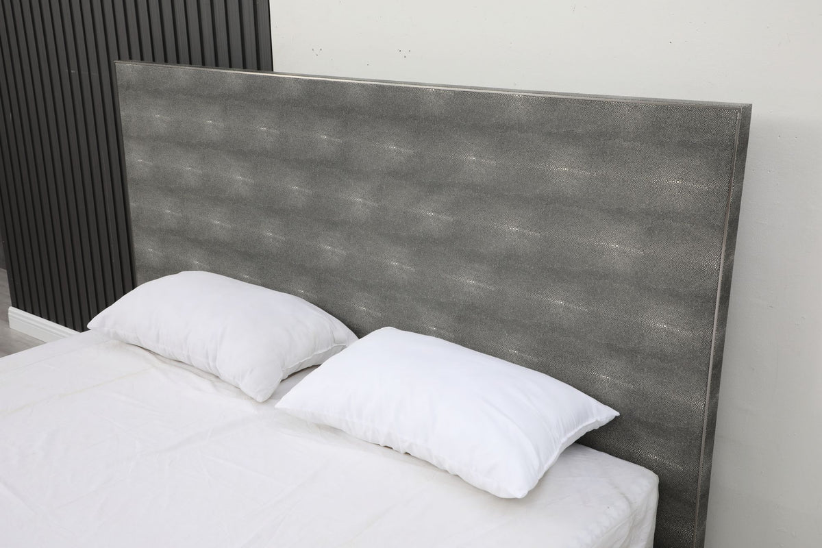 Dynasty - Modern Shagreen Bed by VIG Furniture - View 2