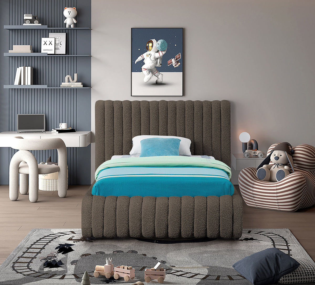 Nash - Bed