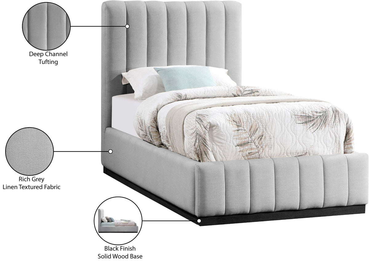 Lucia - Bed