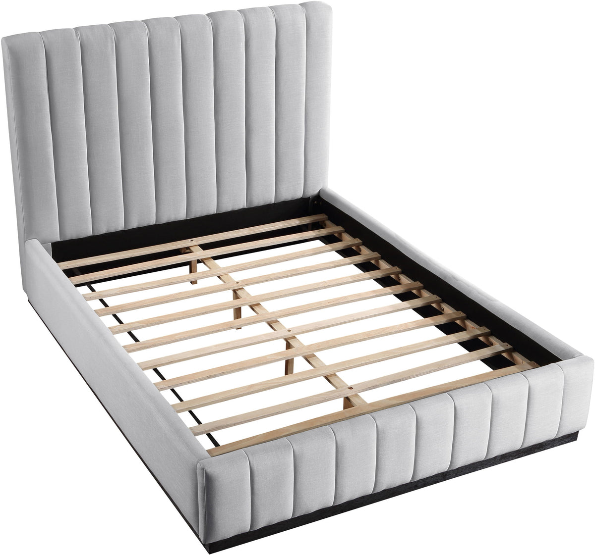 Lucia - Bed