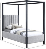 Kelly - Bed