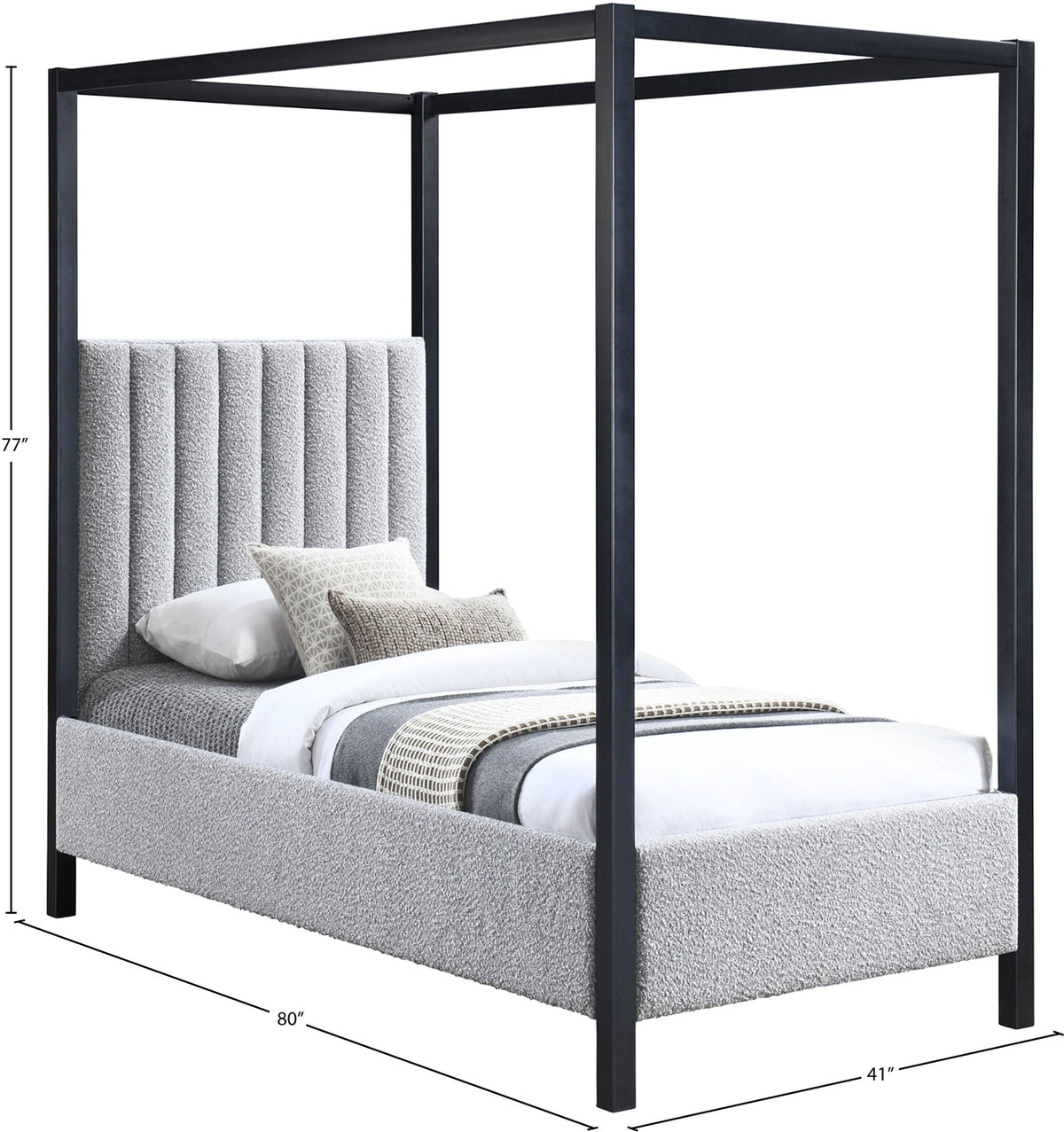 Kelly - Bed