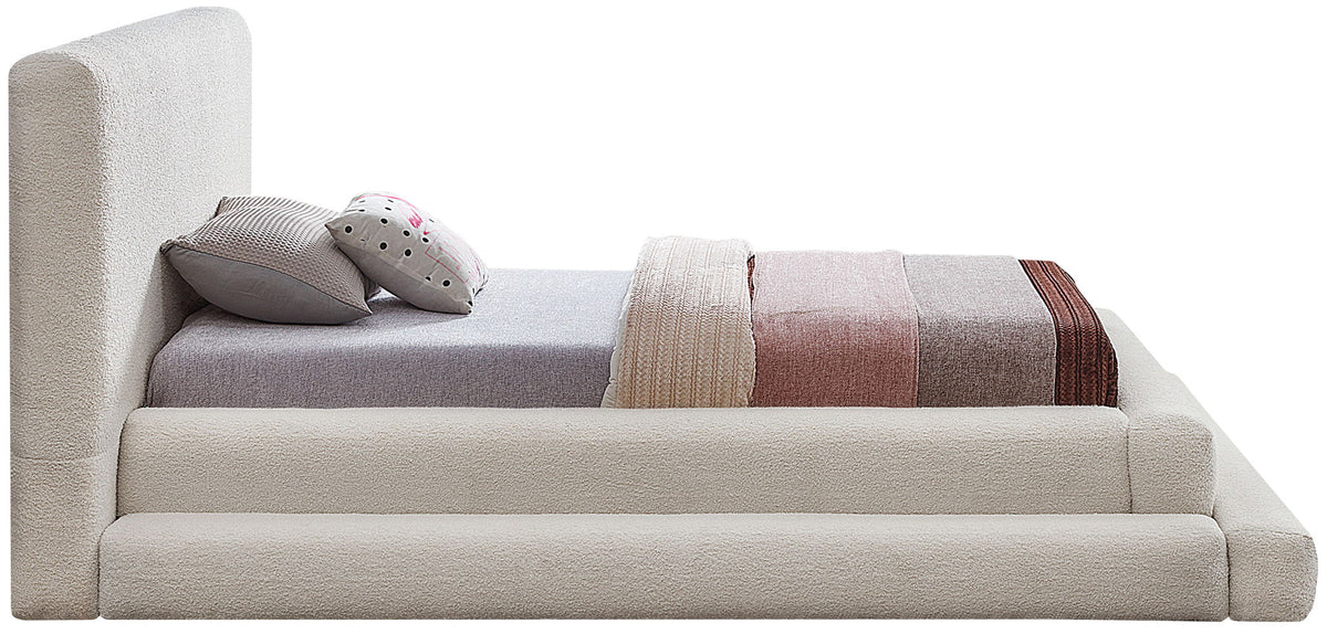 Dane - Bed