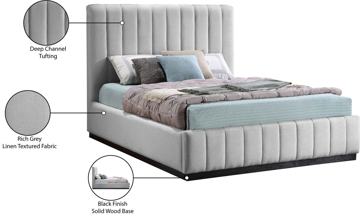 Lucia - Bed