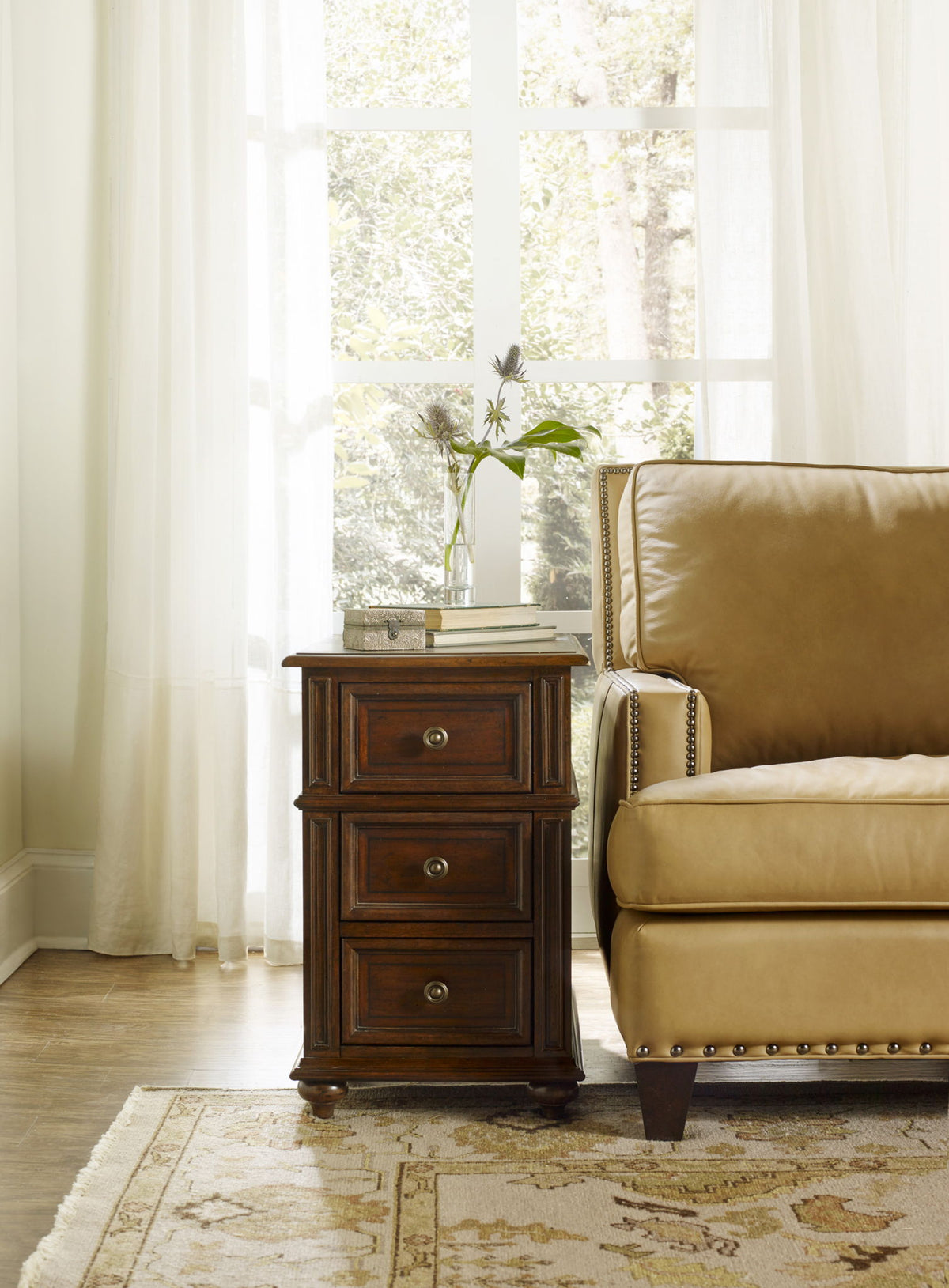 Leesburg - Chairside Chest - Dark Brown