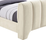 Camila - Bed