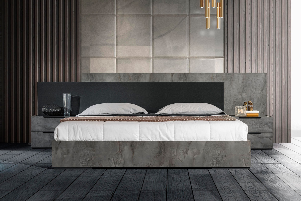 Eastern King Ferrara - Modern Volcano Oxide Grey Bed by VIG Furniture - View 1