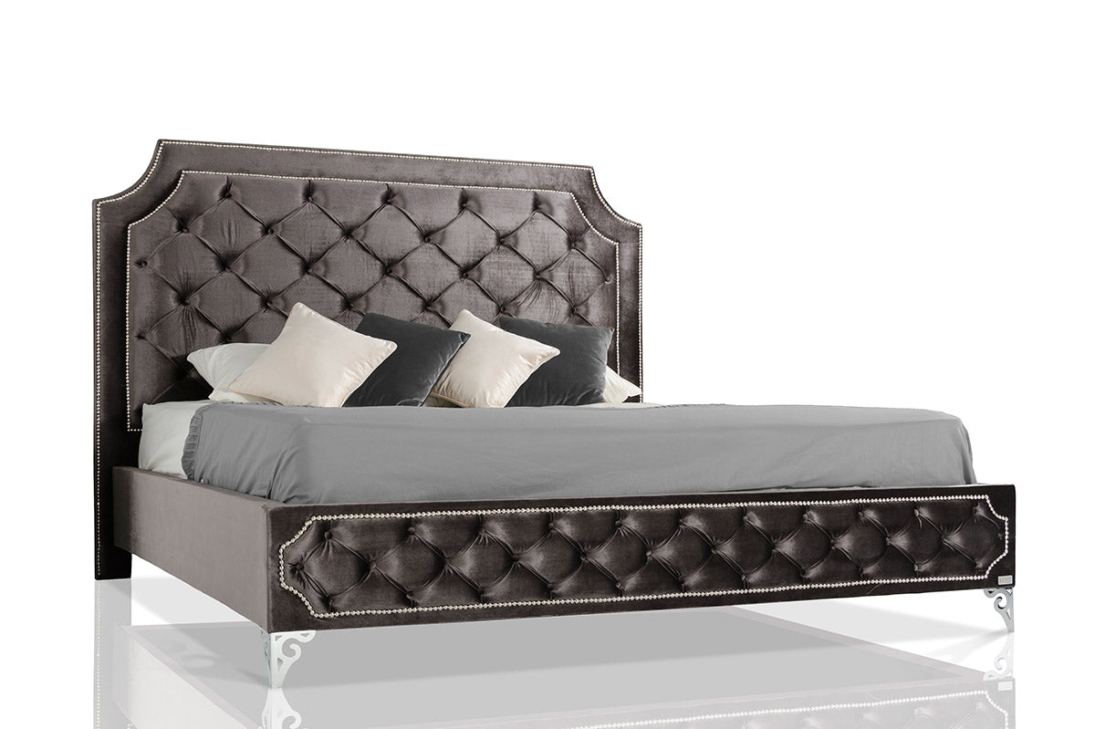 Eastern King Leilah Transitional Tufted Fabric Bed by VIG Furniture - View 1