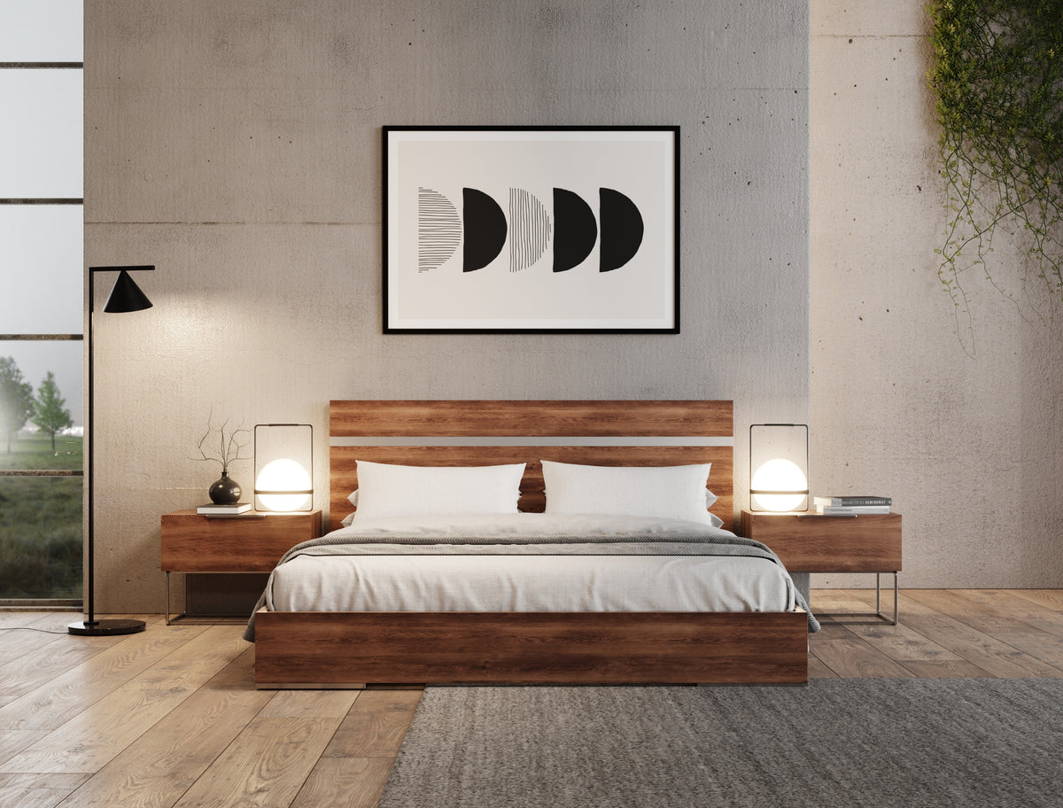 Lorenzo Italian Modern Light Oak Bed by VIG Furniture - View 3