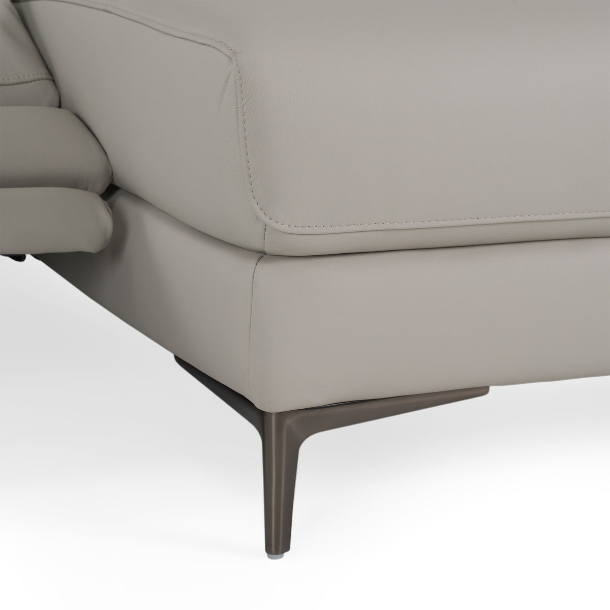 Meidas - Modern Light Grey Leather Sectional Sofa + 2 Recliners - Right Facing Chaise by VIG Furniture - View 14