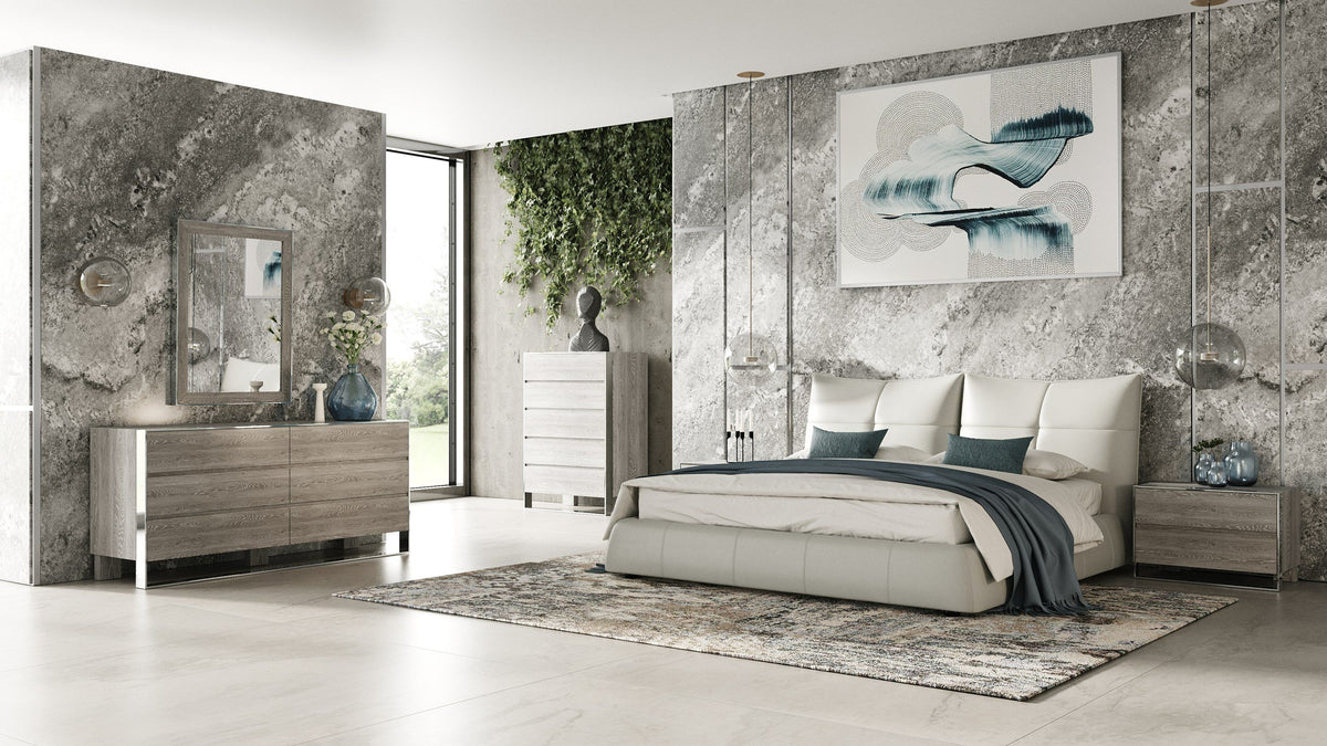 California King Patrick - Modern Light Grey Leather Bed