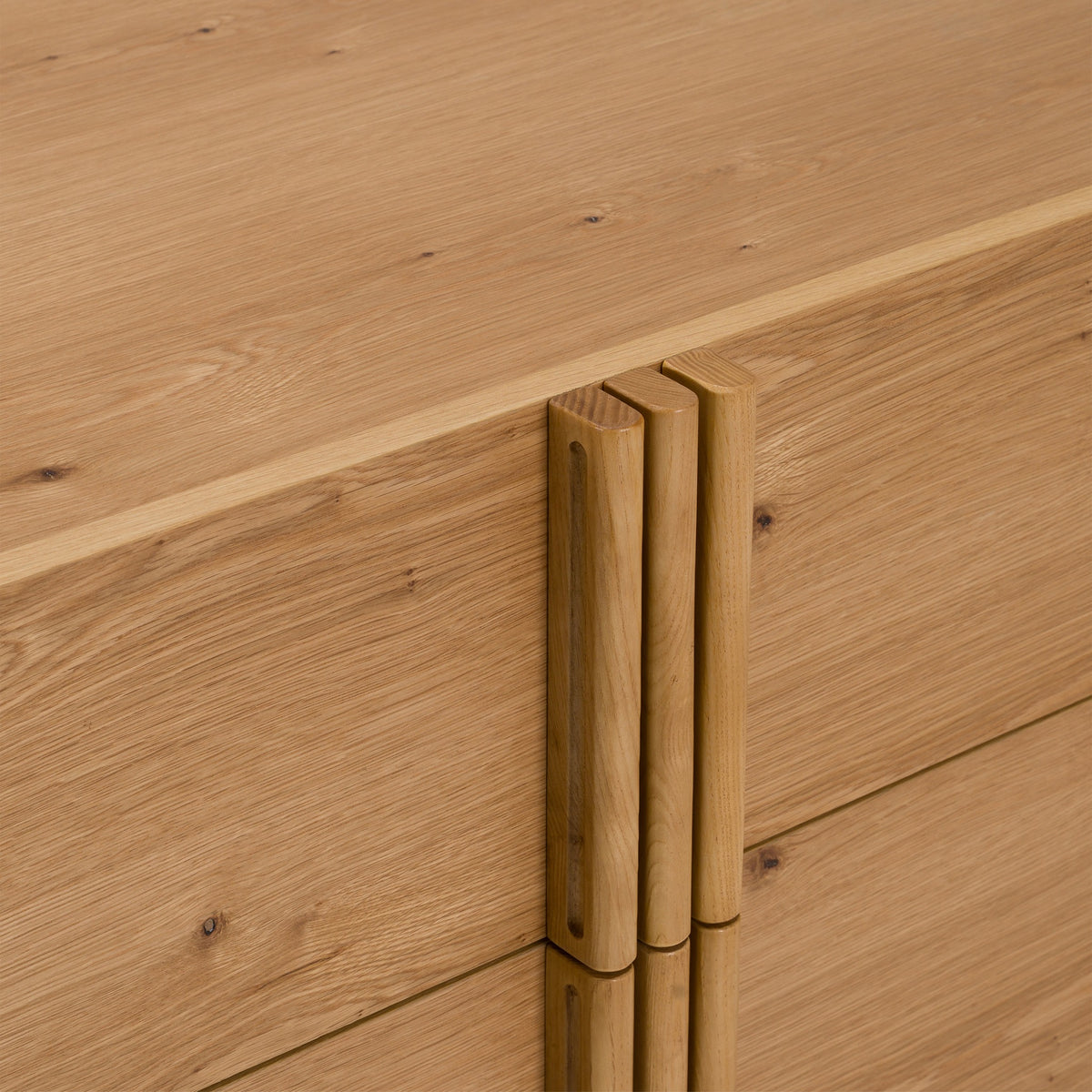 Newhart - Modern Natural Oak Chest by VIG Furniture - View 7