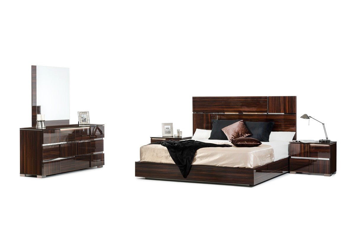 Queen Picasso Italian Modern Ebony Lacquer Bed by VIG Furniture - View 1