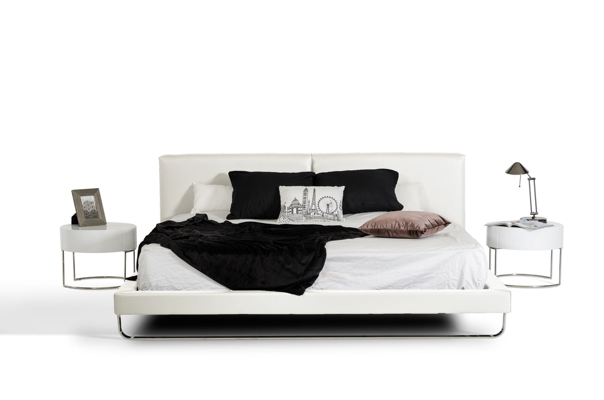Queen Ramona Modern White Leatherette Bed by VIG Furniture - View 2