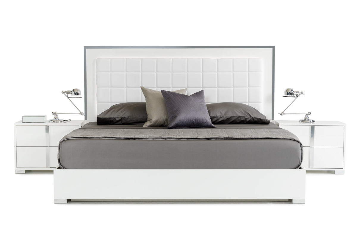 California King San Marino Modern White Bed by VIG Furniture - View 1
