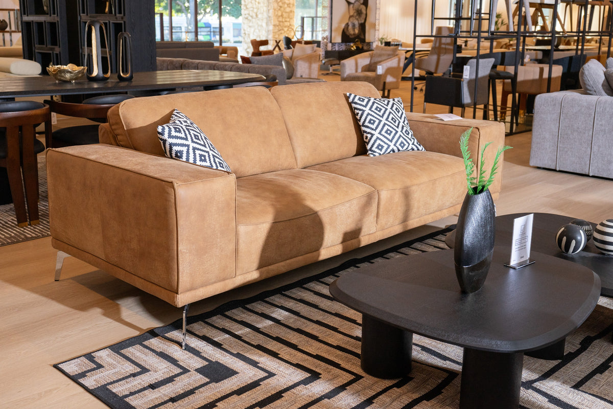Soho - Italian Vintage Cognac Leather Sofa by VIG Furniture - View 8