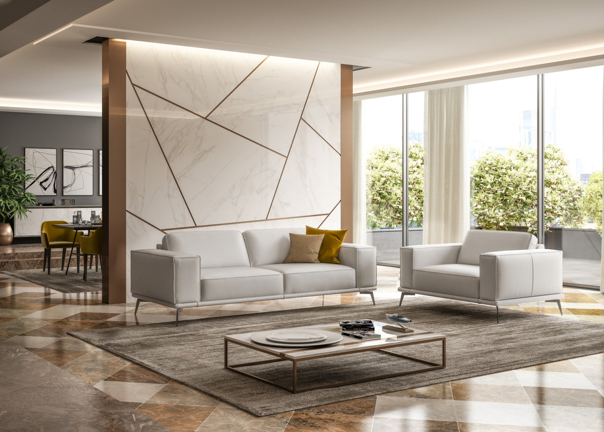Soho - Contemporary Italian White Leather Sofa by VIG Furniture - View 2