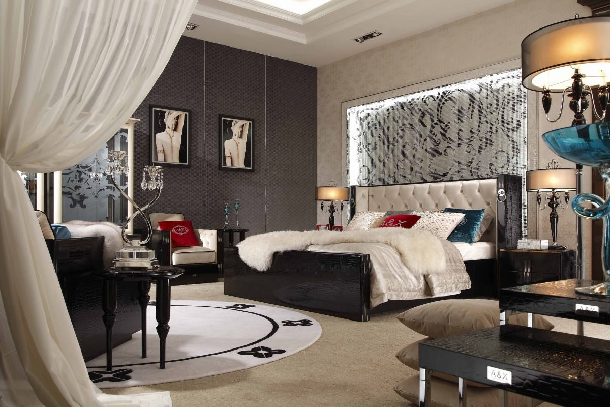 Eastern King Bellagio Luxurious Transitional Crocodile Lacquer Bed by VIG Furniture - View 1
