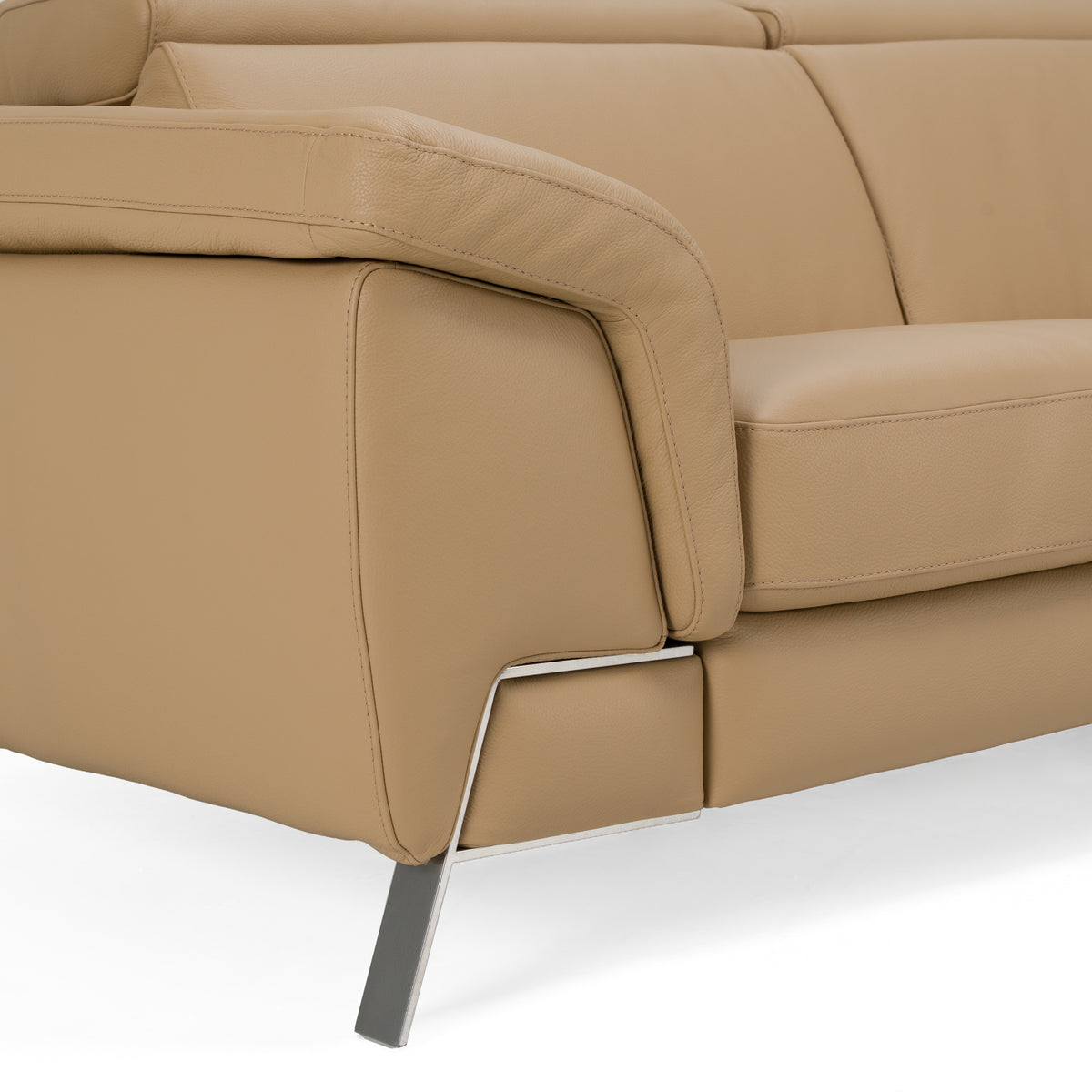 Mini Wonder - Italian Modern Deserto Leather Sectional Sofa with Right Facing Recliner by VIG Furniture - View 6